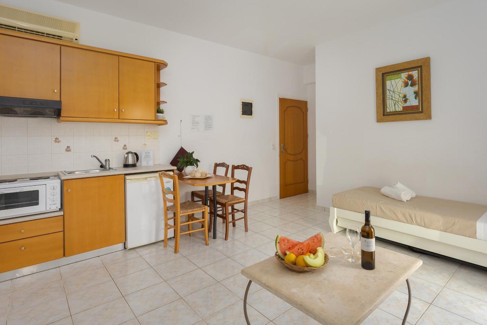 Hotel de apartamente Irida By Estia